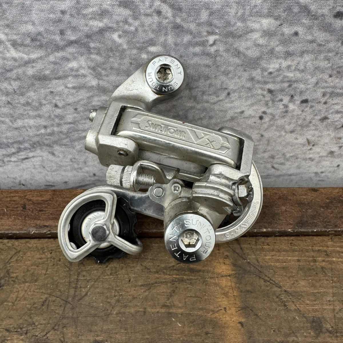 Dérailleur arrière NOS SunTour VX Accushift