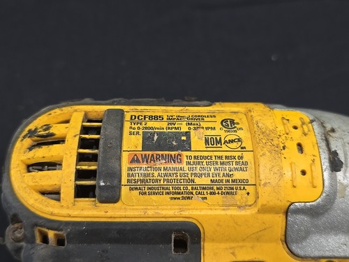 DEWALT 20V Max Impact Driver Cordless, Compact 1/4-Inch (DCF885) - Tested Works - Picture 4 of 5