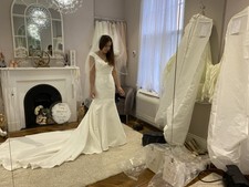 Allure Wedding Dress Size 10 - Immaculate- Dry Cleaned And Boxed