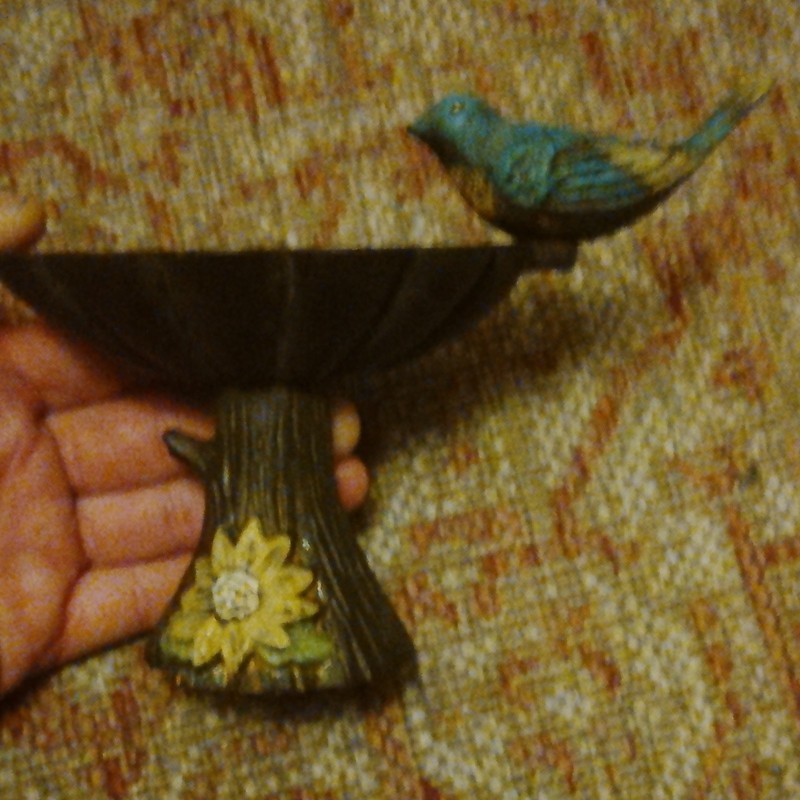 Vintage/Retro Cast Iron Pedestal Bird Bath Bowl & Stand, Patina, With Blue Jay