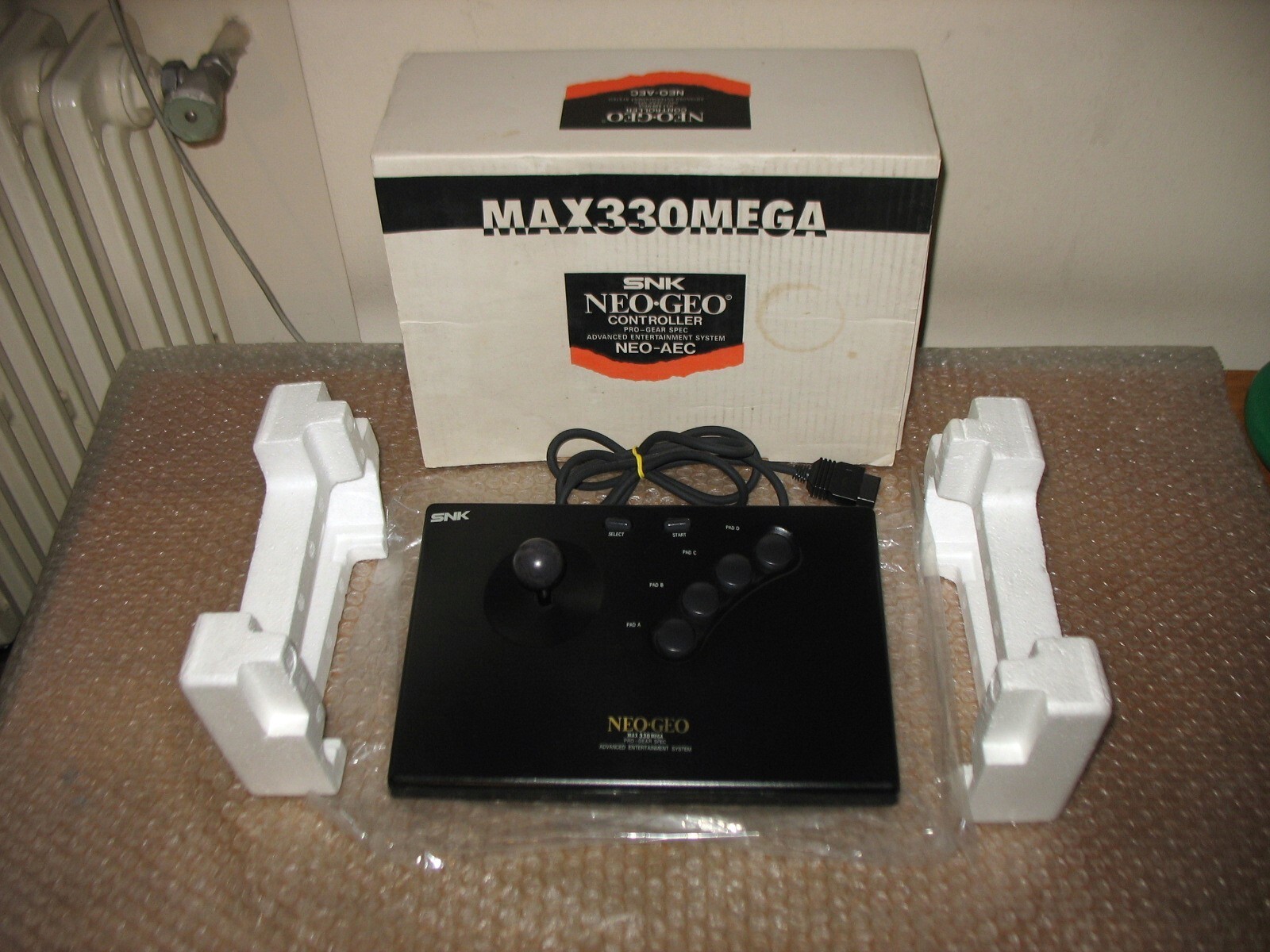 BOXED JOYSTICK OLD STYLE NEO NEO GEO AES IMPORT!