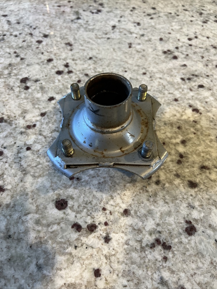 1985 Kawasaki Bayou 185 Left Front Wheel Hub 49030-1066 | eBay