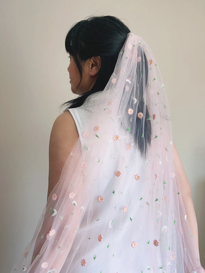 Velo de flor de margarita, velo de flor bordado, velo de boda floral, velo de novia Foto 3 de 4