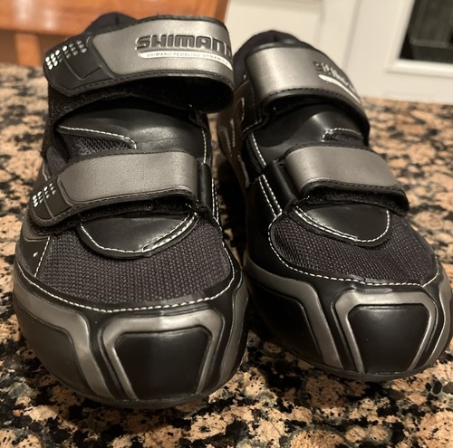 Shimano RT 32 Cycling Bicycle Shoes w SM-SH81 Black Men’s Size 43 NEVER USED - Picture 2 of 7