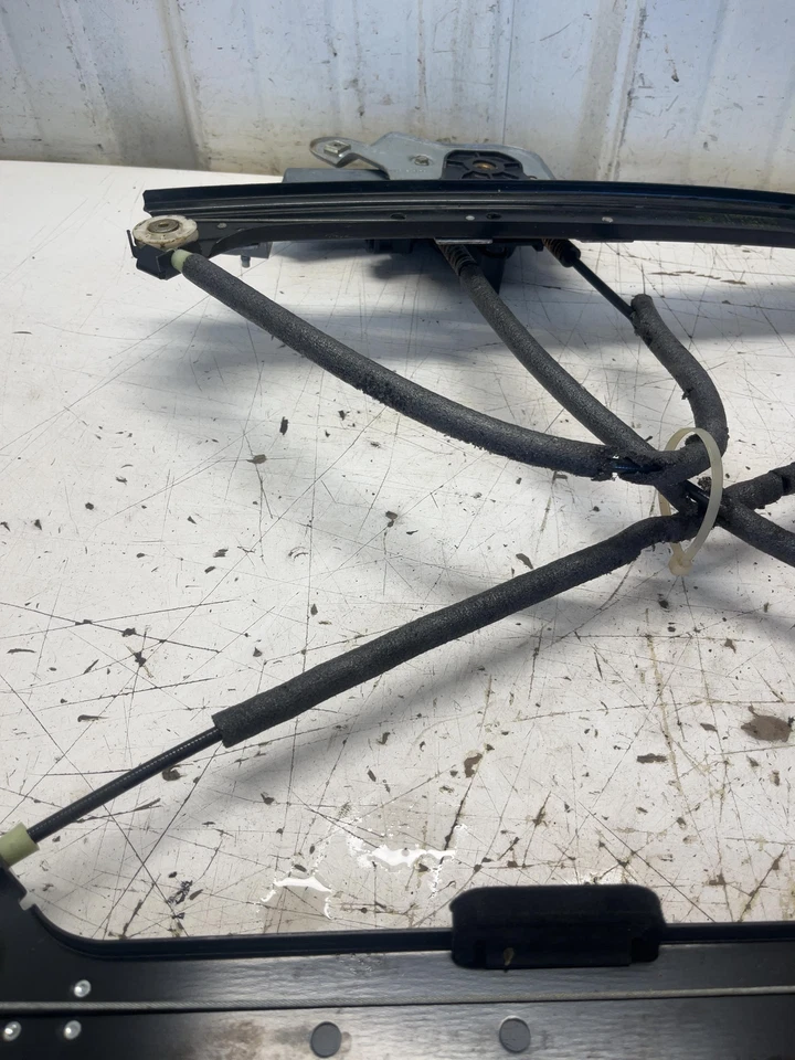 00-06 GMC YUKON XL 1500 Rear Regulator LeftElectric Lh Lh Foto 4 de 4