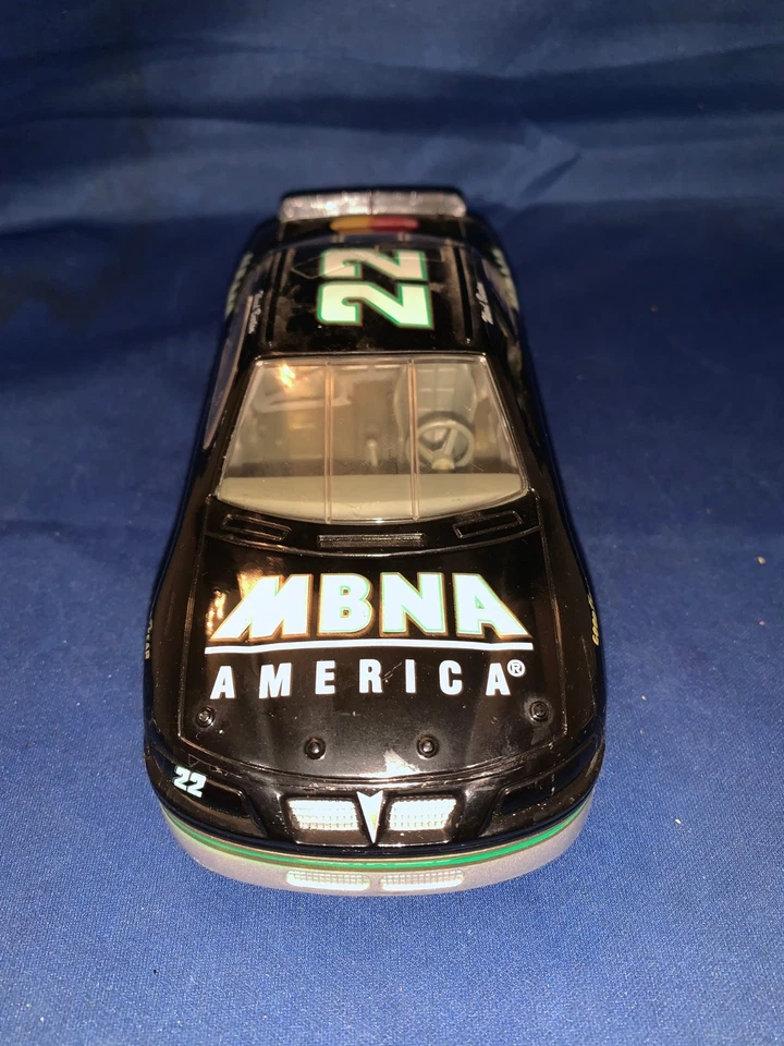 NASCAR DIECAST 1:24 Scale #22 Ward Barton MBNA Pontiac Grand Prix 1996 No Box - Image 4 of 4