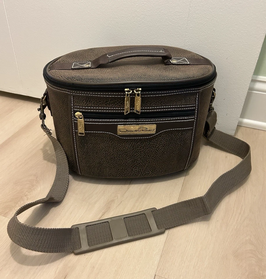 Bolso de Viaje Vintage Y2K OSCAR DE LA RENTA Estuche Tren Marrón Guijarro Imitación Cuero Foto 2 de 4