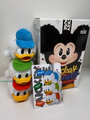 Mickey Family Cute Together Keychain Series Confirmed Doll【huey