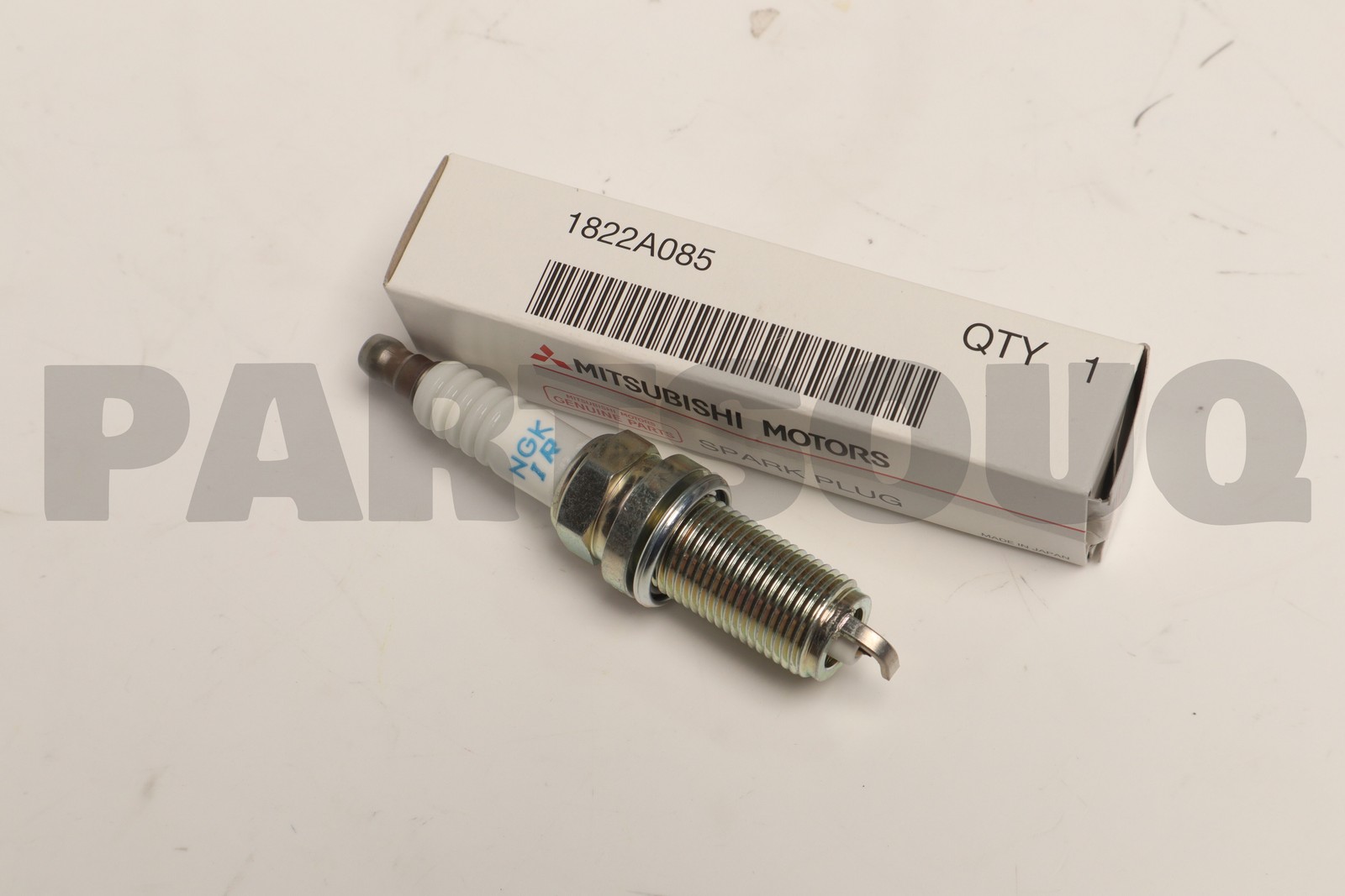 1822A085 Genuine Mitsubishi SPARKPLUG