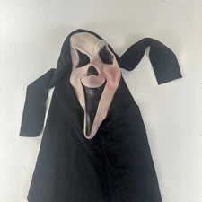 Scream Ghostface Halloween Mask 9206 Fun World Div  (some discoloration)