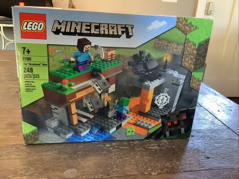 LEGO Set 21166 The Abandon Mine : Minecraft