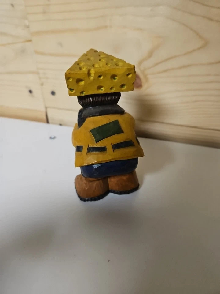 Green Bay CABEZA DE QUESO Cazador con Rifle Figura Fútbol Raro - Como Está Foto 3 de 4