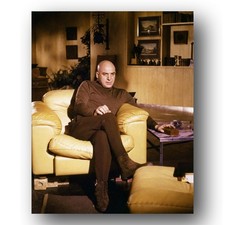 Telly Savalas Photo 8x10 On Her Majesty's Secret Service 1969 Film Set Telly Savalas Photo 8x10 On Her Majesty's Secret Service 1969 Film Set