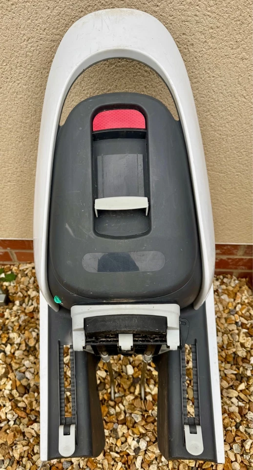 Hamax Caress Child Bike Seat, White/Black (Reflective & Adjustable) - Image 2 of 4