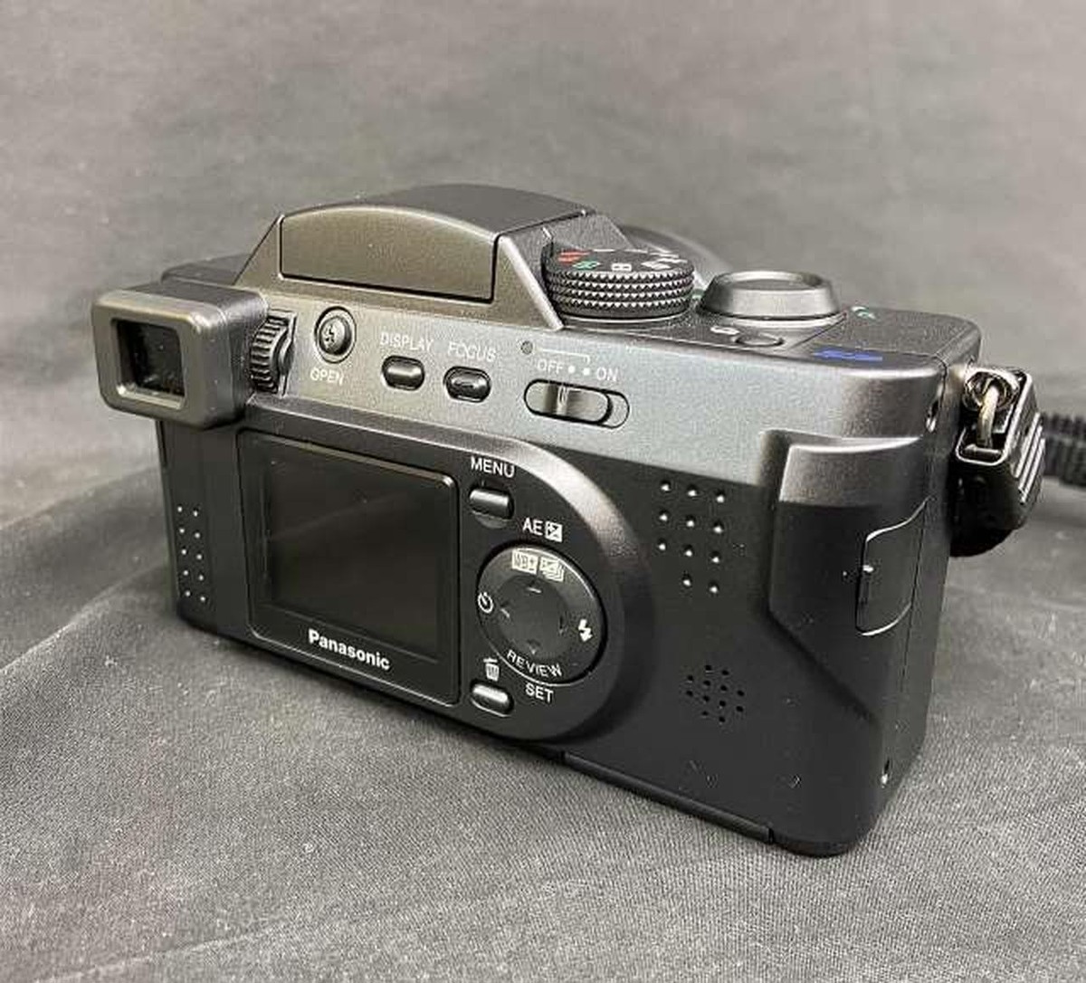 Panasonic DMC-FZ2 Digital Camera 12x Optical Zoom Venus Engine