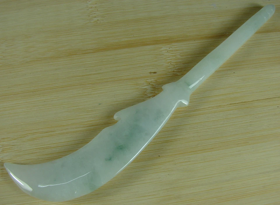 Espada de jade verde hecha a mano grado A colgante de jadeíta esmeralda 刀 A-077-2 Foto 4 de 4