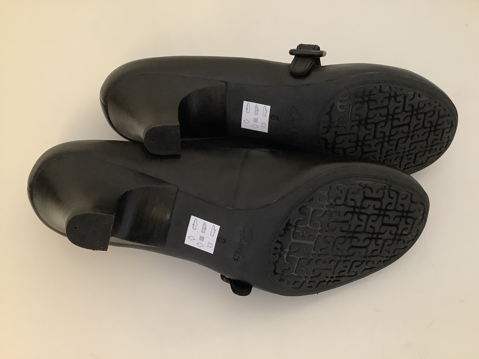 NEW Ladies CLARKS Comfort Black Leather Mary Jane Shoes, UK Size 8 Wide