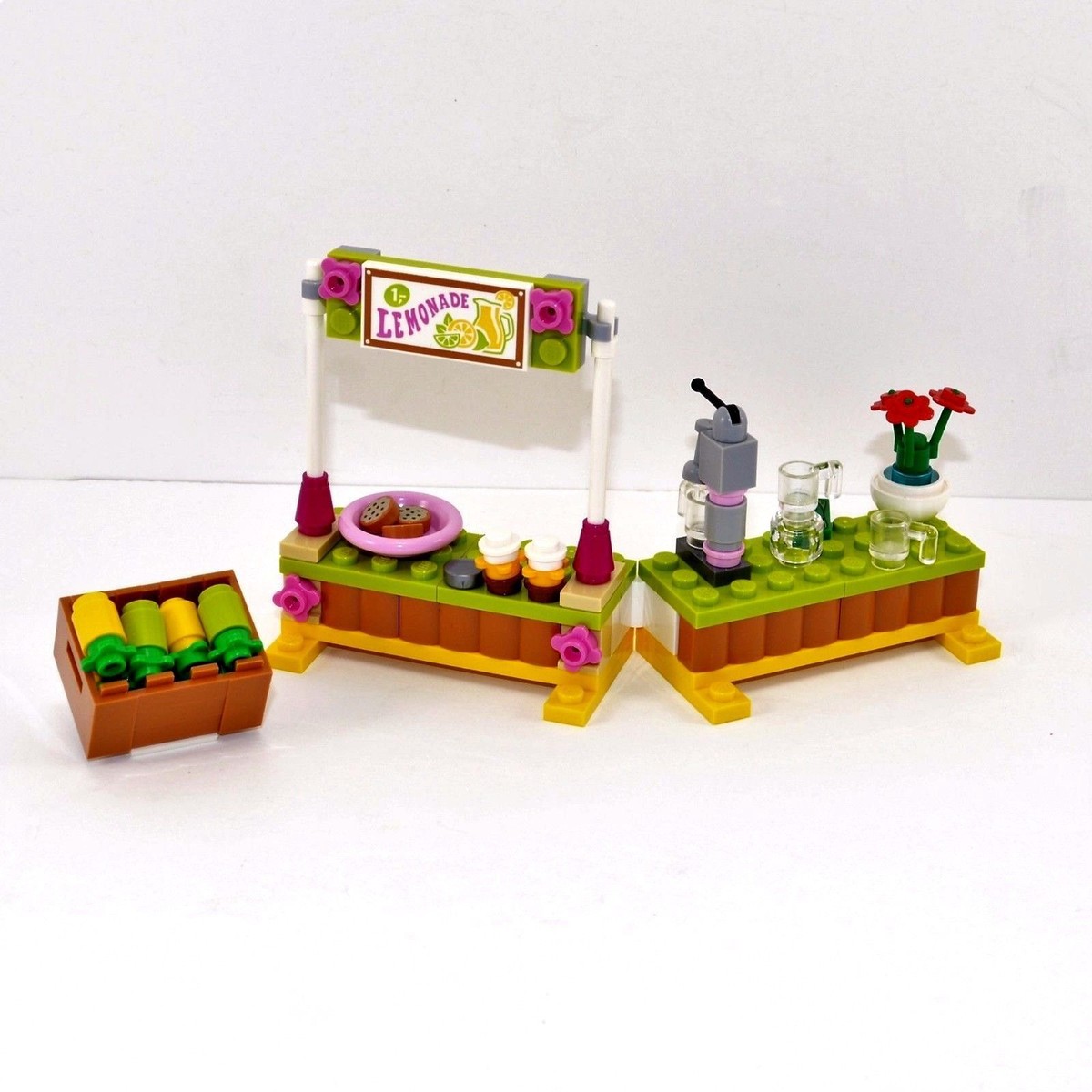 LEGO Friends Mia's Lemonade Stand 41027 with Instructions No Box