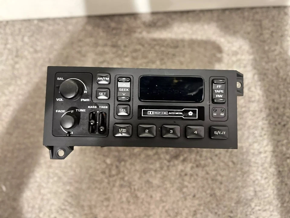 🚗 Radio casete AM FM Dodge Chrysler Jeep Ram 1984-2001 🚗 Foto 4 de 4