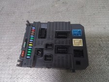 Citroen C4 I 2007 Module de fusibles 9663798480 DEV438573
