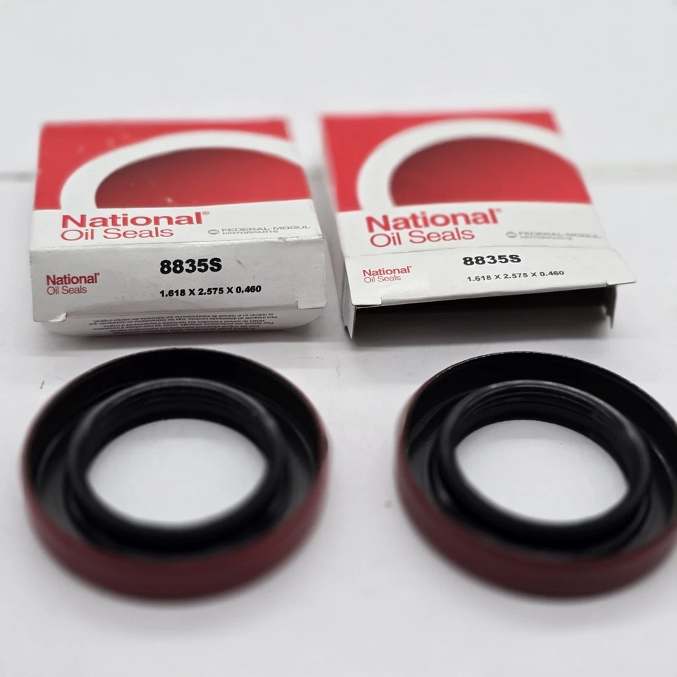 Par (2) de sellos de rueda National 8835S Foto 2 de 3