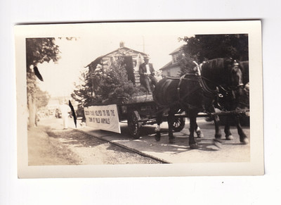 Vintage 1935 July 4th Parade Photo Albert Stone Hunter Mighty Hunter Float C1643