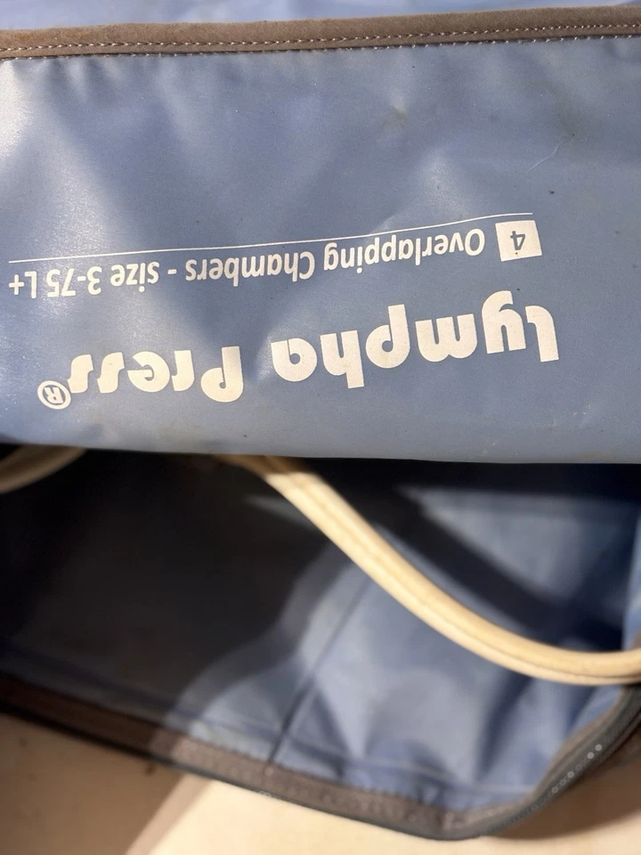 Prensa Lympha PCD-51 Modelo 731A Bomba y Mangas para Piernas Talla 3-75L Foto 3 de 4