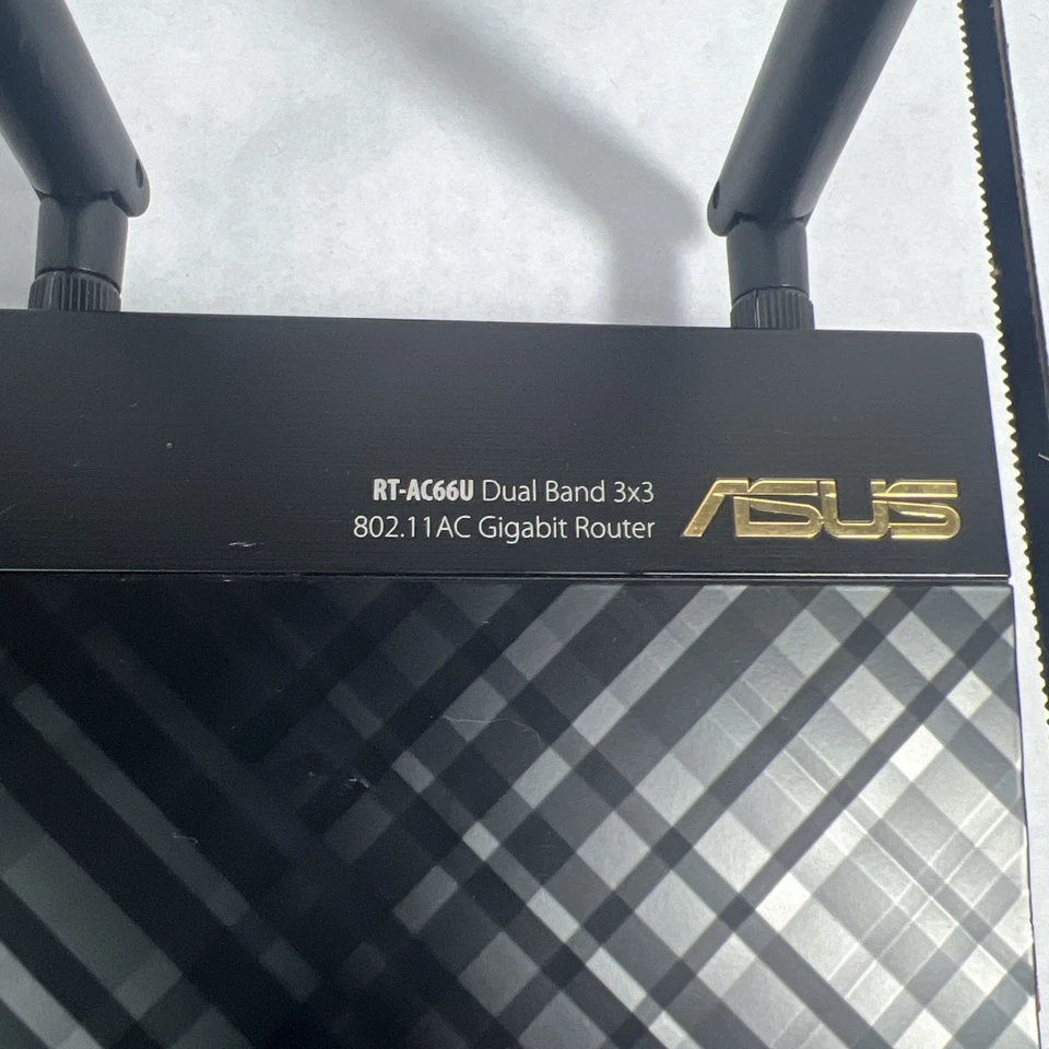ASUS RT-AC66U Dual-Band Gigabit Wireless Router - 802.11AC 2.4 5Ghz - SAME DAY - Image 4 of 4