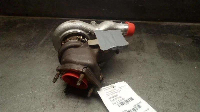 Passenger Right Turbocharger from 2014 Cadillac CTS 3.6L 8341832 - Image 3 of 4