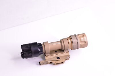 米軍実物SureFire M952V TAN LED/IR ウェポンライト Surefire M952-V Tactical Flashlight with KM3 Vampire LED IR Head