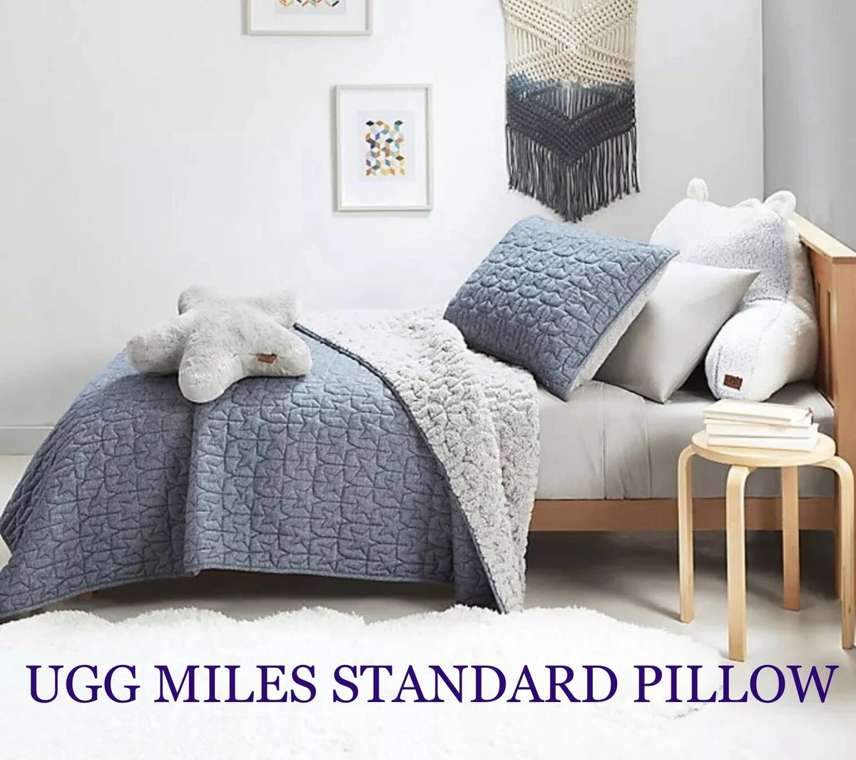 Ugg top home pillow