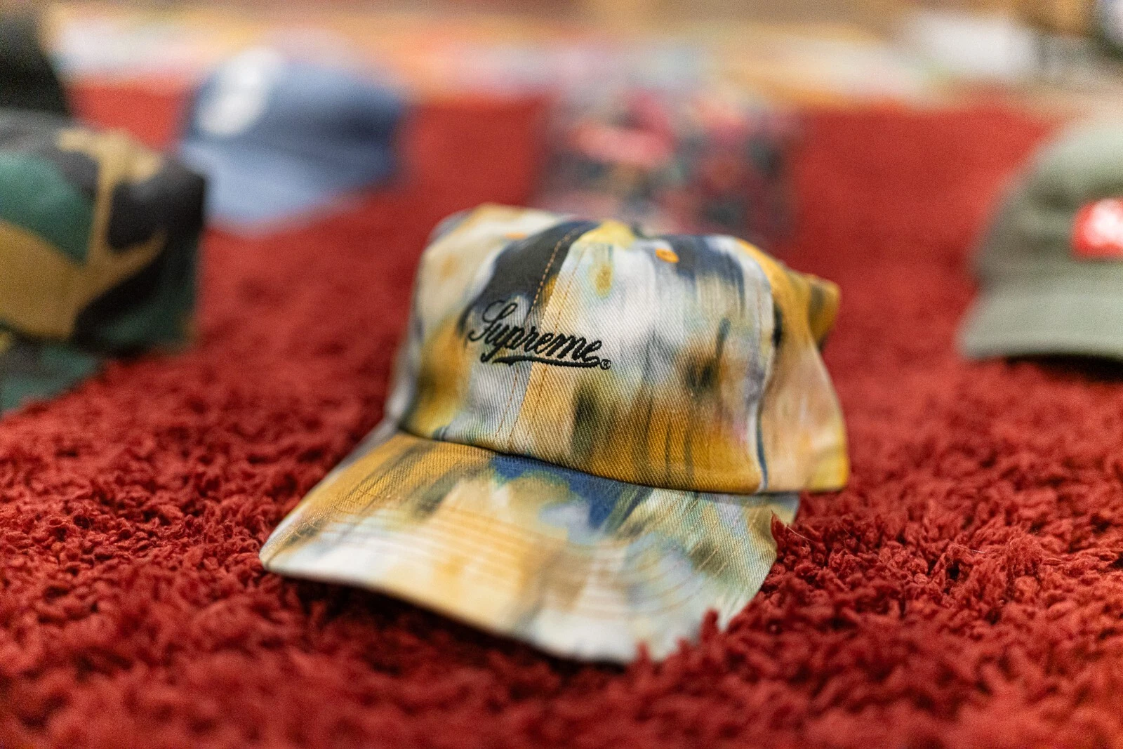 CHAPEAU JAUNE CASQUETTE 6 PANNEAUX SS20 SUPREME LIBERTY FLORAL NON PORTÉE