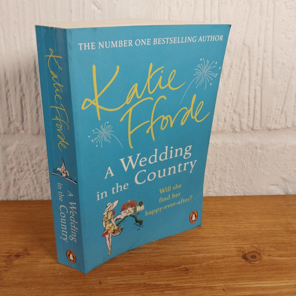 A Wedding in the Country: From the #1 bestselling author of uplifting ...