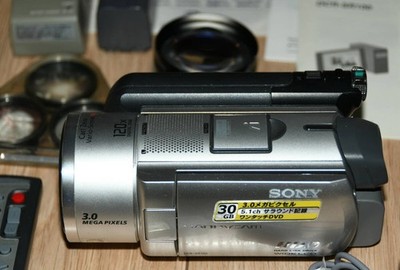 （動作OK）Sony DCR-SR100 Sony DCR-SR100 30GB hard drive camcorder at Crutchfield