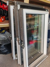 VELUX 78 x 114cm Laminated Centre Pivot Roof Window - White