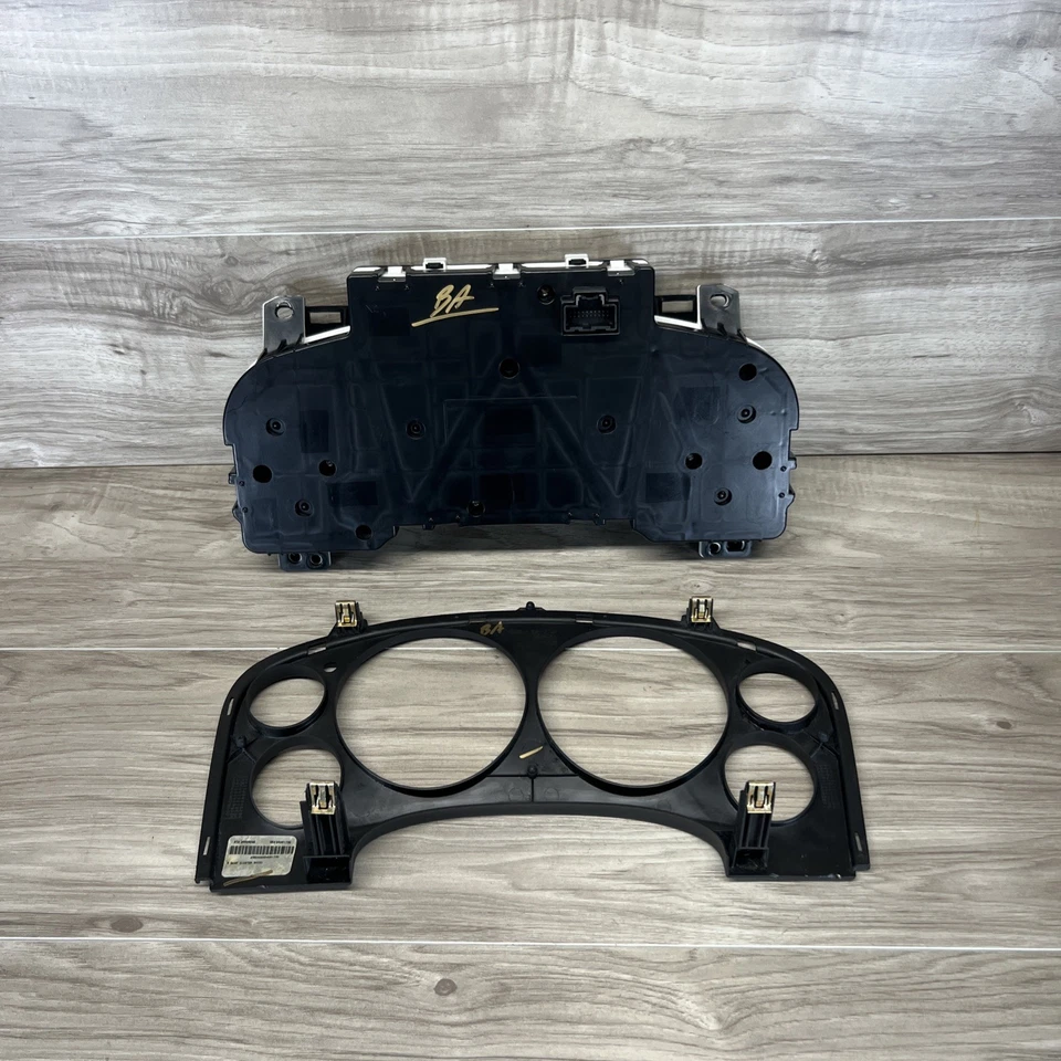 GMC Yukon Sierra 261 k 2010-2011 cuadro de instrumentos MPH velocímetro OEM Foto 3 de 4
