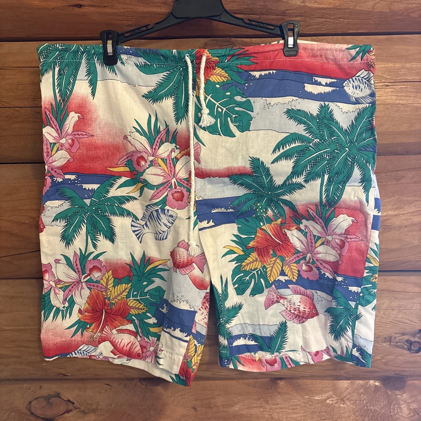 VTG Avon Fashions Men’s L Fish Print Shorts