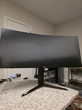 LG UltraGear 34  QHD Curved Gaming Monitor - Black