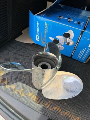 PROPELLER FITS MERCRUISER STERNDRIVE and others 31502110  14.25 x 21P