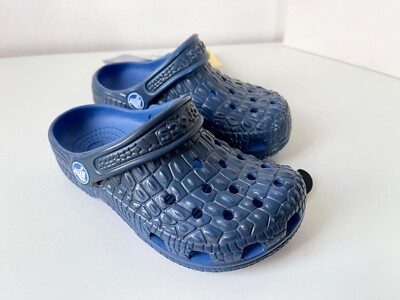 NEU Crocs crocskin classic Kids clog blau Gr. C 6/7 (23/24)  sea blue Navy Kroko
