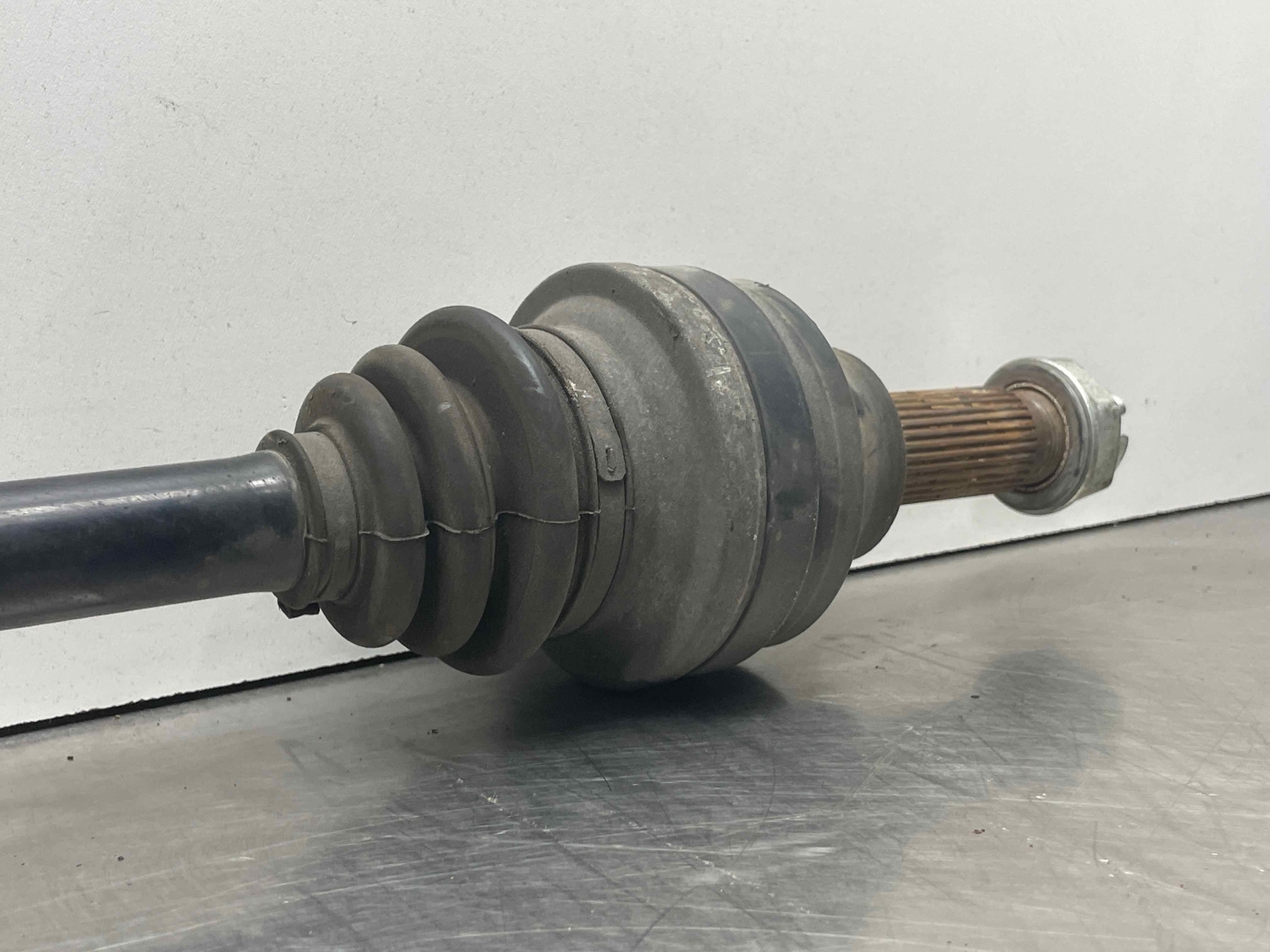 2009 Maserati Quattroport Right Rear CV Axle Shaft Passenger Side OEM 250707 09