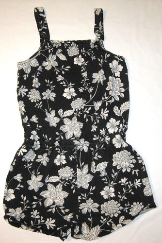 The Children's Place Girls Black & White Floral Romper Size X-Large 14 Flowers - Picture 2 of 2