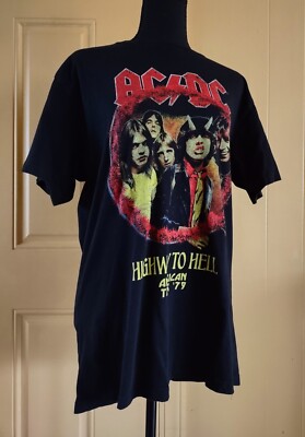 AC/DC Size M Highway to Hell Tour '79 Distressed T-Shirt '20 Official Merch 