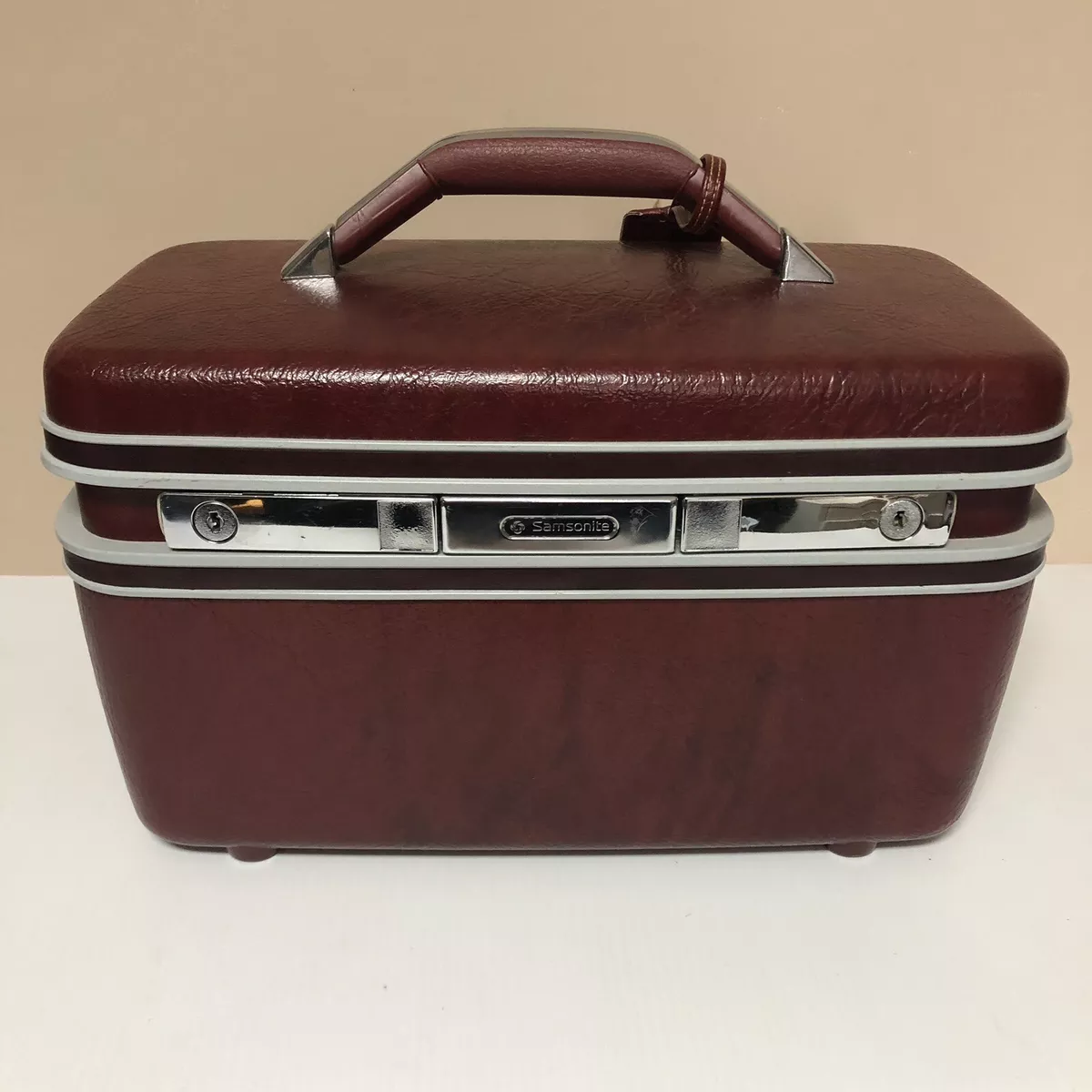 Vintage Vanity Case Burgandy with Keys