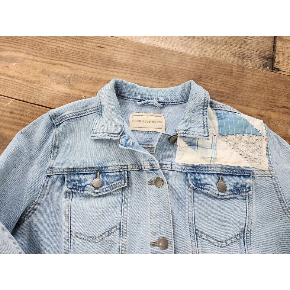 Chaqueta vaquera con parche de edredón vintage talla M Foto 2 de 4