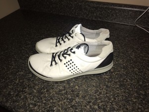 ecco biom hybrid spikeless shoes