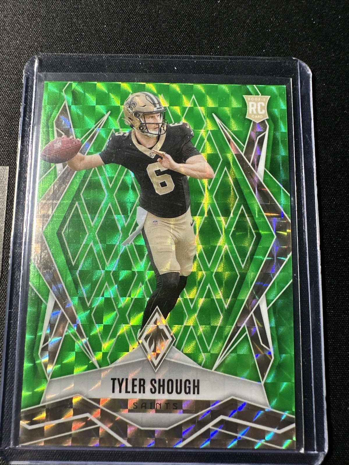 2025 Panini Phoenix - Tyler Shough #169 Lime Green Pyramids /285 (RC)