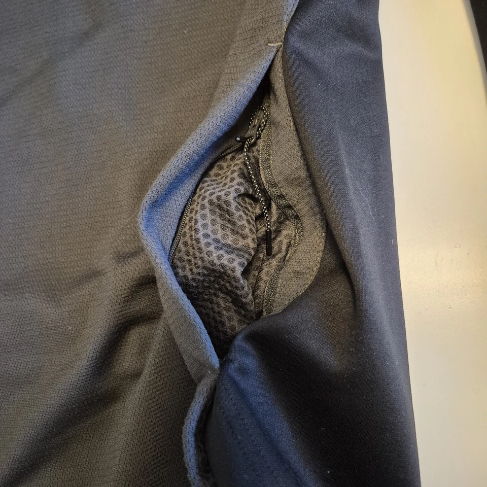 Pullover cuello en V de remo emitido por el equipo Nike para hombre talla M Foto 4 de 4