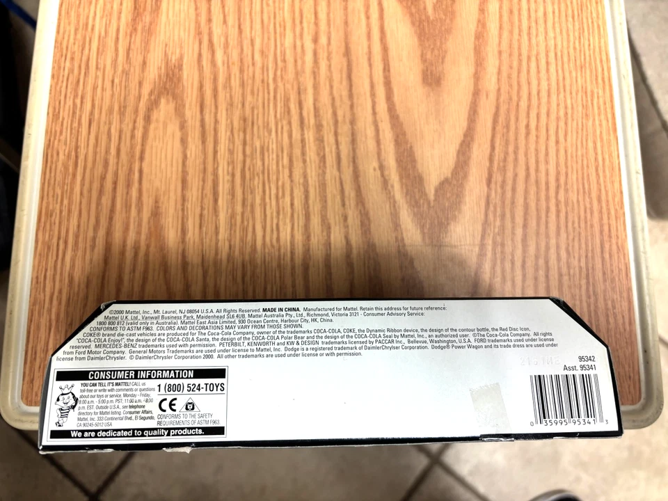 Matchbox Collectibles Coke Around The World England DAF Space Cab NEW - Image 3 of 3