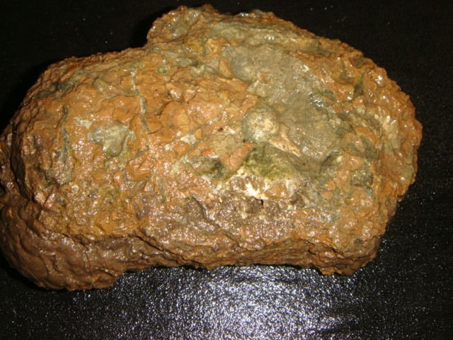 MULTI-CHAMBER OLD PRIDAY PLUME BED THUNDER EGG  2  1/4   POUNDS OREGON